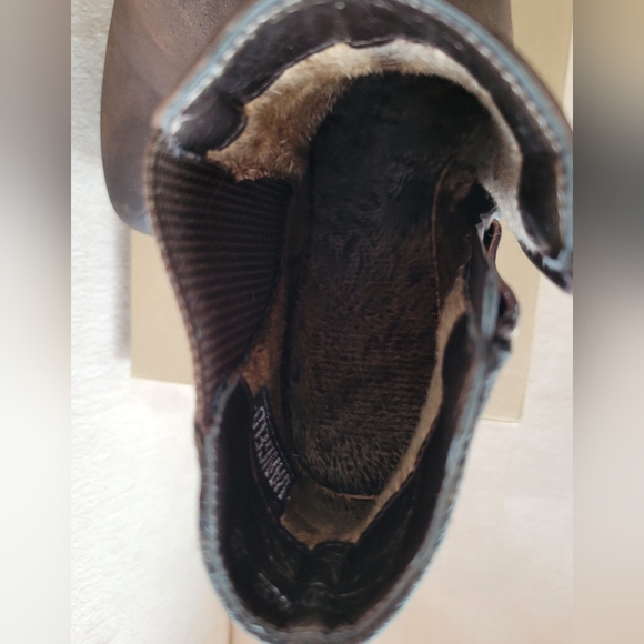 Brown ankle boots - Picture 7 of 9